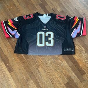 Adidas Adileneum- Black and Red Graphic Oversized Crop Jersey - s